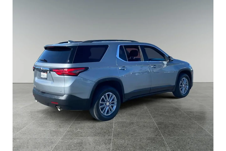$38676 : Chevrolet Traverse 2023 LT C image 5