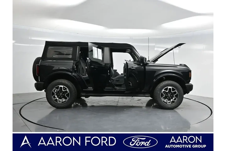 $32947 : Ford Bronco 2022 4x4 Base 4d image 4
