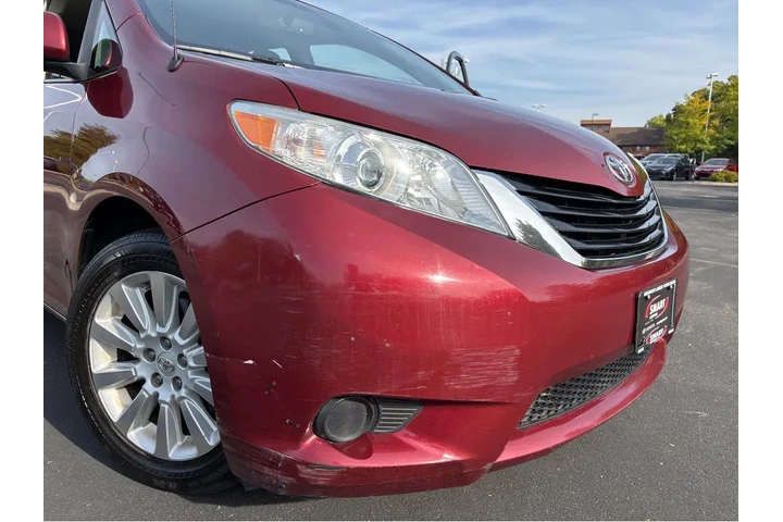 $10000 : 2013 Sienna LE image 7