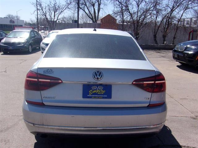 $14999 : 2017 Passat 1.8T S image 9