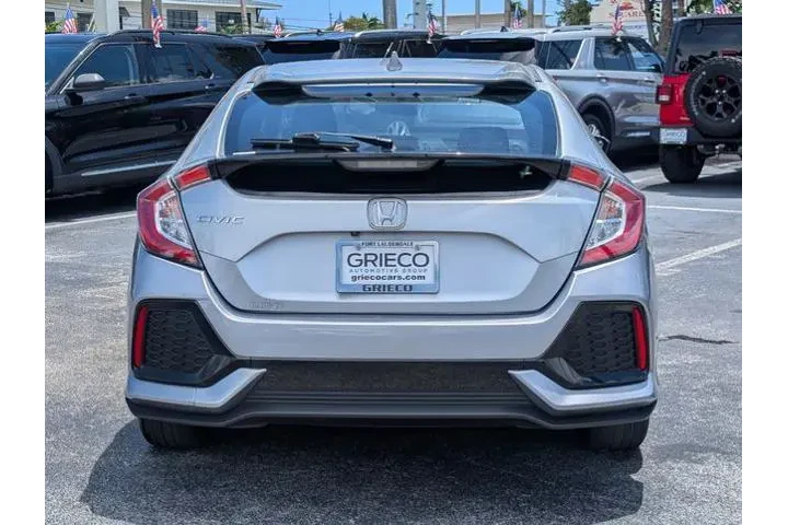 $14697 : Honda Civic 2017 LX 4dr Hatc image 6