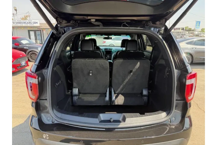$16995 : 2017 Explorer Sport image 9