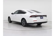 $28998 : Honda Accord 2024 EX 4dr Sed thumbnail