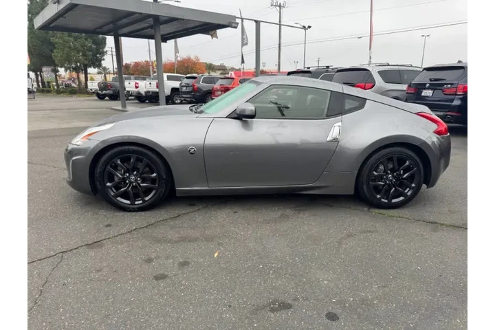 $17998 : 2017 370Z image 10