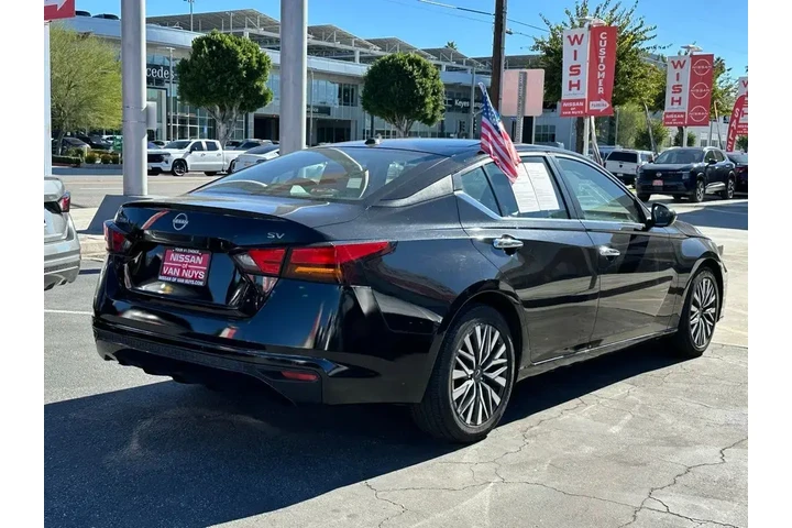 $19598 : Nissan Altima 2023 2.5 SV 4d image 6