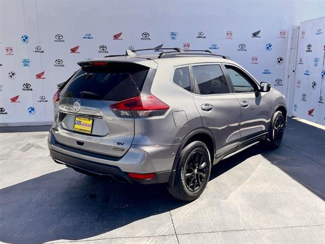 $14495 : Used 2018 Rogue FWD SV for sa image 3