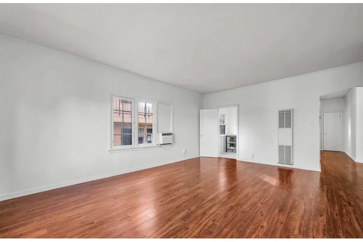 $1540 : Beautiful 1 bedroom in Gardena image 2