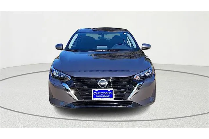 $18823 : Nissan Sentra 2025 SV 4dr Se image 2