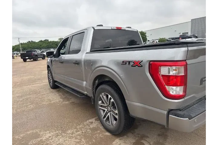 $21041 : Ford F-150 2022 4x2 XL 4dr S image 4