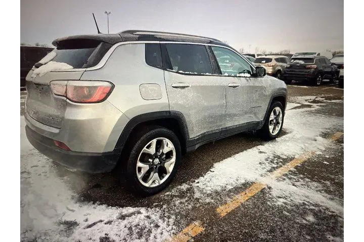 $21339 : Jeep Compass 2020 4x4 Limite image 2