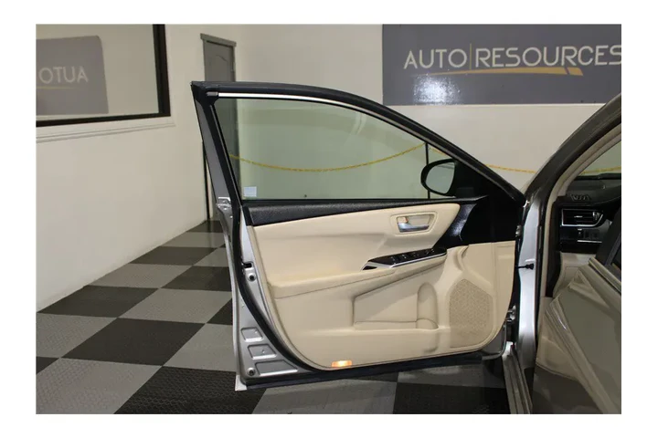 $20999 : Camry 2016 image 10