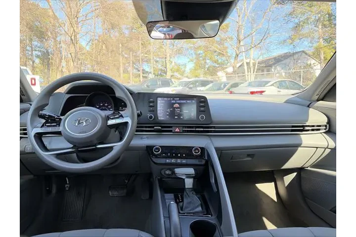 $15760 : Hyundai ELANTRA 2023 SEL 4dr image 10