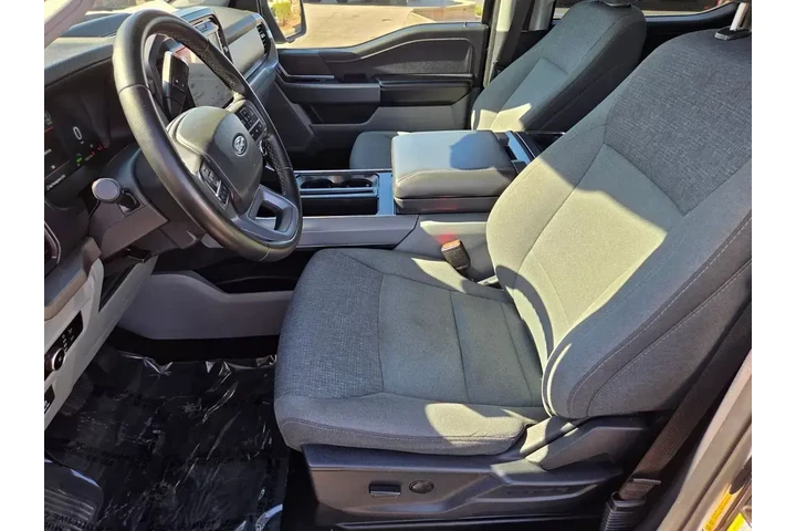 $38706 : Ford F-150 2024 4x4 XLT 4dr image 10