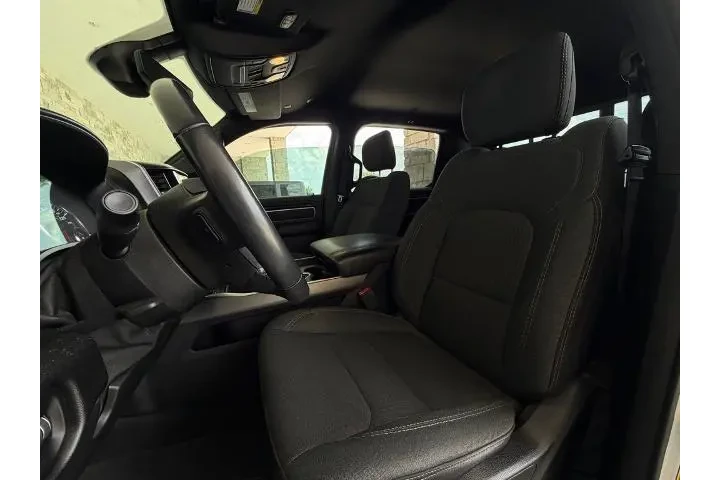$30499 : Ram 1500 2020 4x2 Big Horn 4 image 6