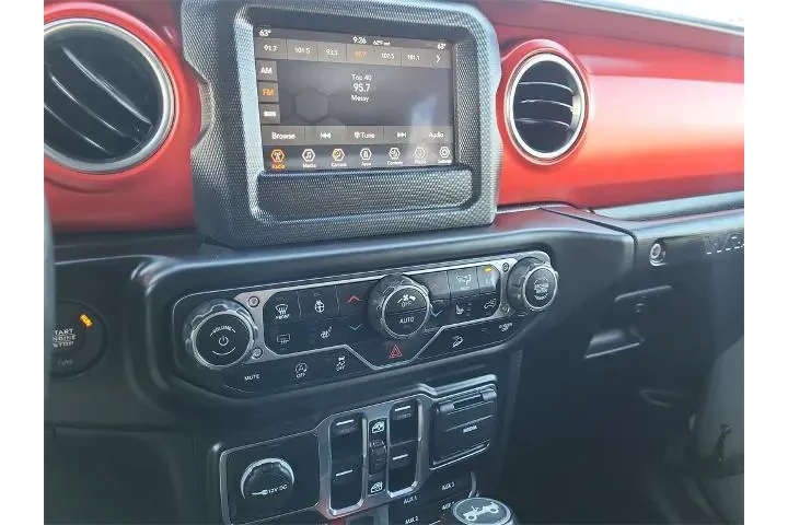 $31300 : Jeep Wrangler Unlimited 2020 image 9