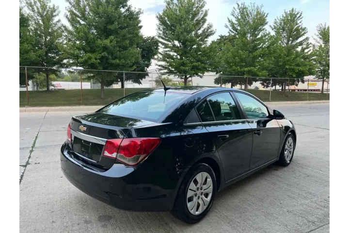 $4497 : 2012 Cruze LS image 5