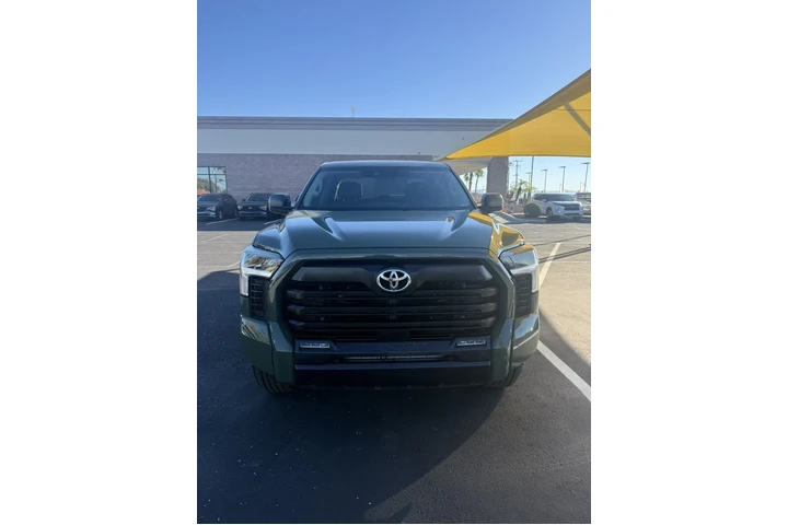 $38508 : Toyota Tundra 2022 4x4 SR5 4 image 1