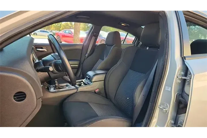$24953 : Dodge Charger 2023 GT 4dr Se image 10