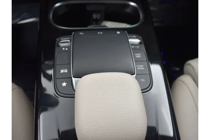 $22452 : Mercedes-Benz A-Class 2022 A image 10