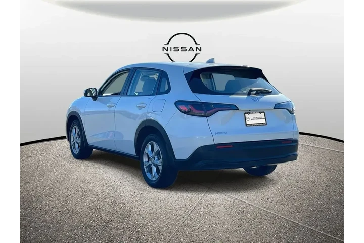 $20395 : Honda HR-V 2023 LX 4dr Cross image 8