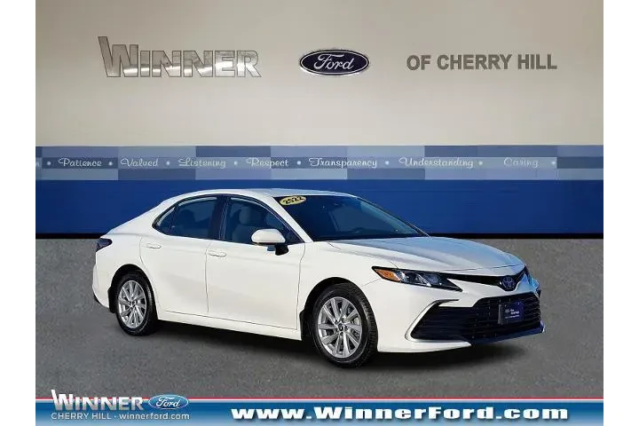 $20288 : Toyota Camry 2022 AWD LE 4dr image 1