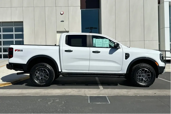 $37500 : Ford Ranger 2024 4x4 XLT 4dr image 2