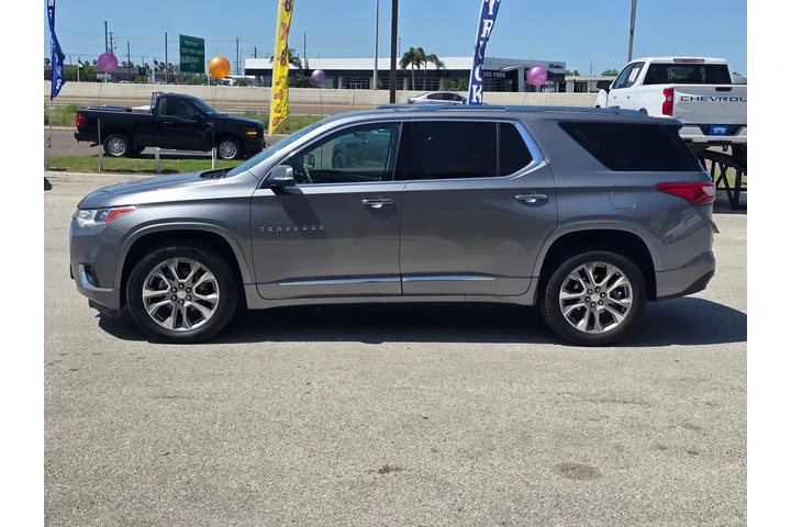 $27998 : 2019 Traverse Premier image 6