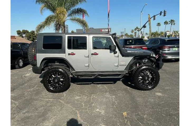 $18822 : Jeep Wrangler Unlimited 2015 image 2