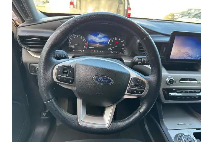 $28776 : Ford Explorer 2022 XLT 4dr S image 7