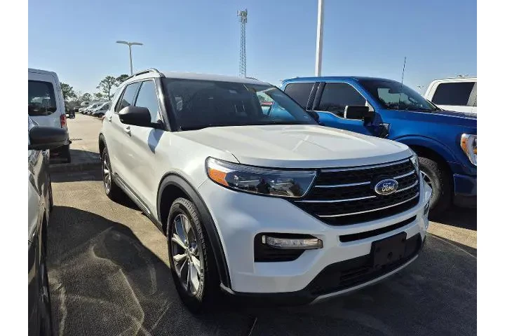 $29591 : Ford Explorer 2023 XLT 4dr S image 1