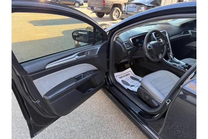 $7999 : 2016 Fusion S image 10