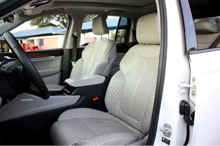 $31218 : Jeep Grand Cherokee 2022 4x4 image 10