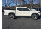 $32695 : Toyota Tacoma 2020 4x4 TRD O thumbnail