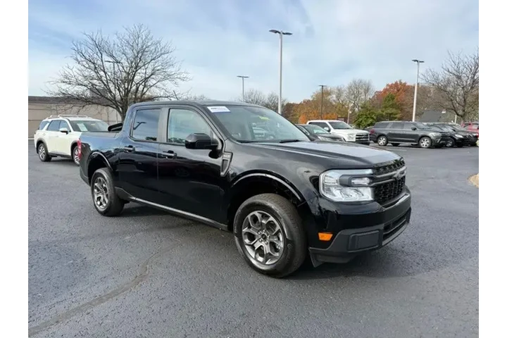 $27430 : Ford Maverick 2023 AWD XLT 4 image 2