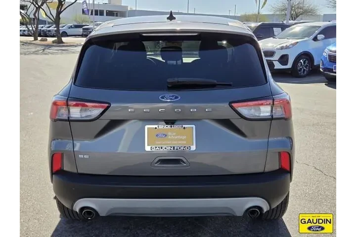 $20995 : Ford Escape 2022 SE 4dr SUV image 6