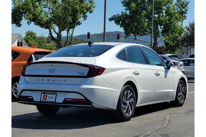 $19899 : 2021 Sonata Hybrid Blue image 5