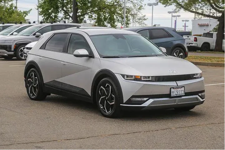 $26992 : Hyundai IONIQ 5 2023 AWD SEL image 5