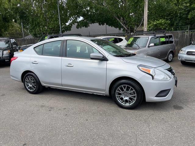 $5995 : 2017 Versa 1.6 SV image 1