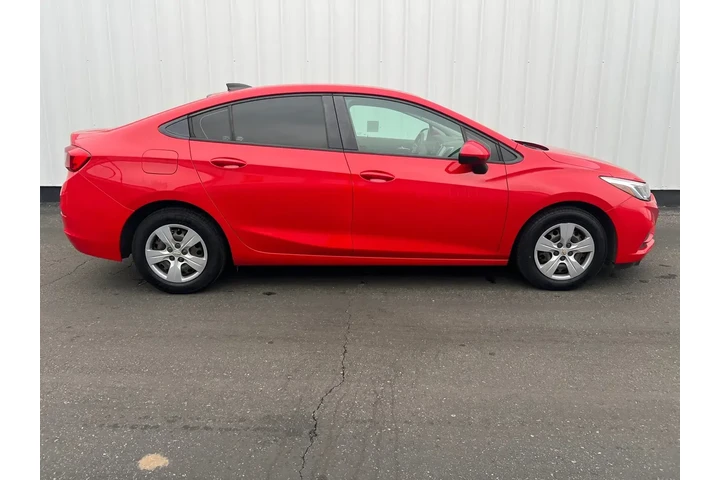 $14994 : Chevrolet Cruze 2018 LS Auto image 7