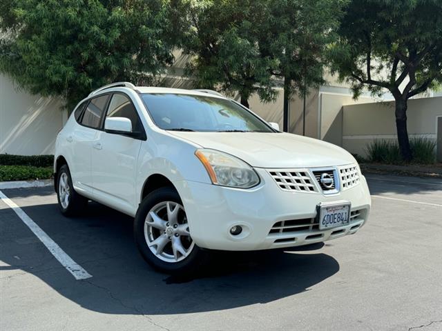 2008 Rogue FWD 4dr SL image 1