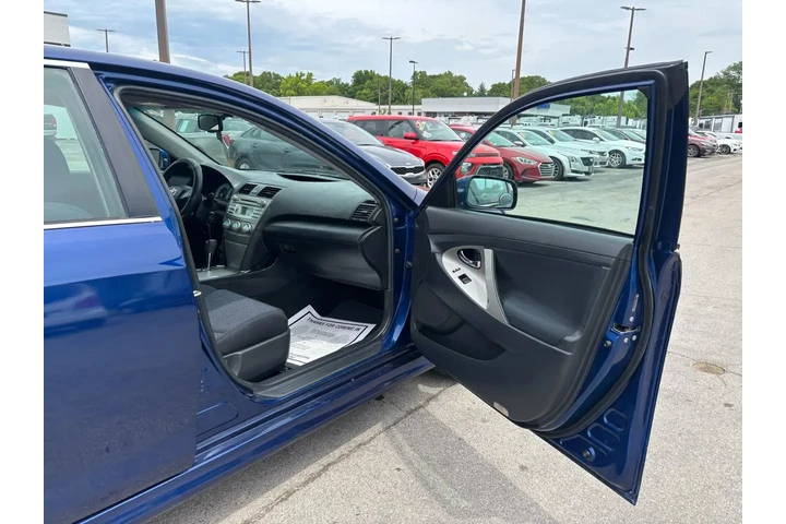$5980 : 2009 Camry SE image 8