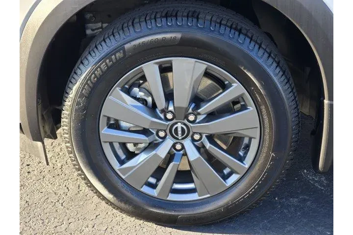 $26991 : Nissan Pathfinder 2022 AWD S image 9