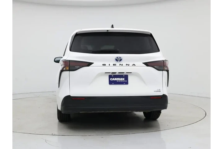 $37998 : Toyota Sienna 2024 LE 8-Pass image 6