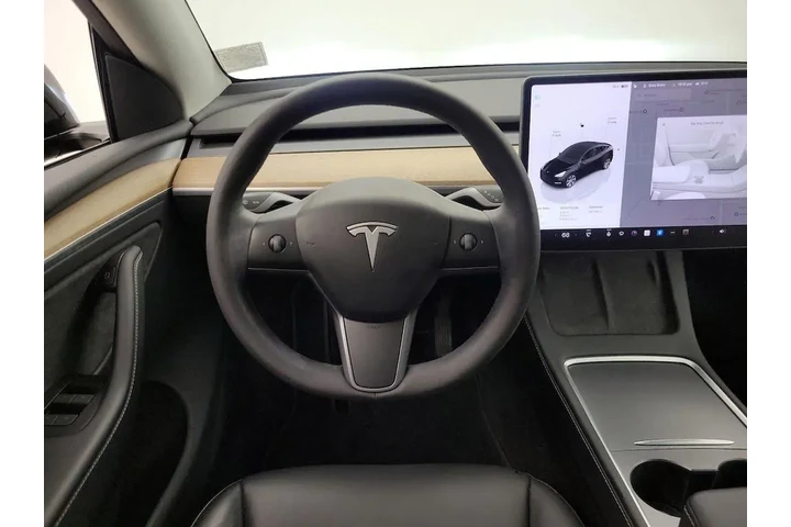 $36998 : Tesla Model Y 2023 AWD 4dr C image 10