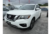 $9300 : 2018 Pathfinder Platinum thumbnail