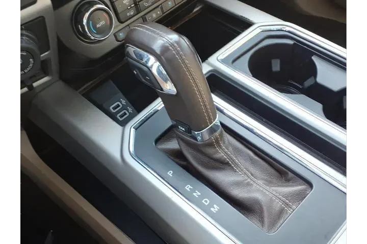 $24458 : Ford F-150 2018 4x4 Lariat 4 image 9