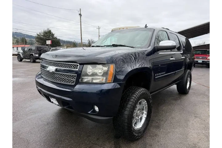 $12995 : 2007 Suburban LT image 6