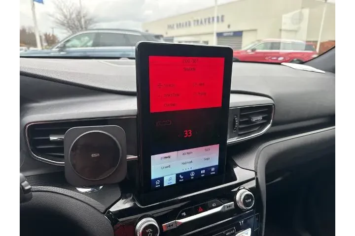 $29516 : Ford Explorer 2021 AWD ST 4d image 8