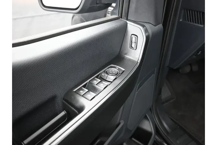 $37700 : Ford F-150 2023 4x2 XL 4dr S image 10