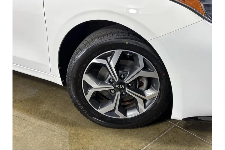 $16597 : 2020 Forte LXS image 10